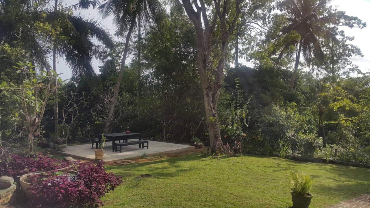 Walahanduwa Templeberg B&B 외부 사진